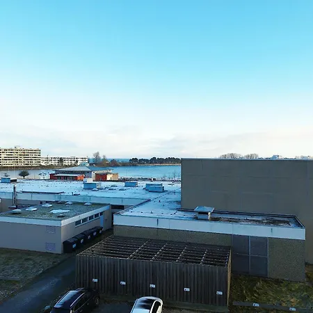 Q03-008 * Хайлигенхафен